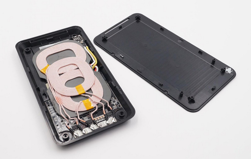 Wireless charger thermal management structure